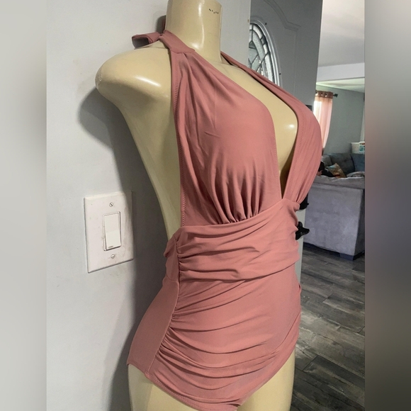 Cupshe Dusty Rose Halter One-Piece Swimsuit - Picture 2 of 8